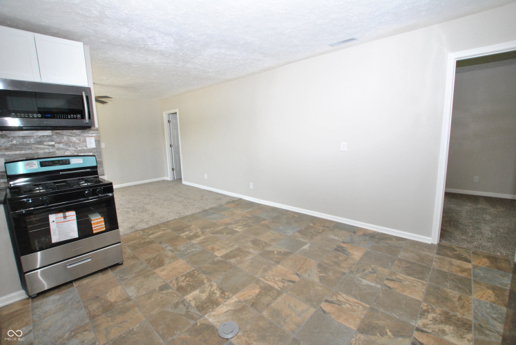 Listing Image 26