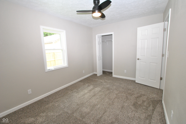 Listing Image 29