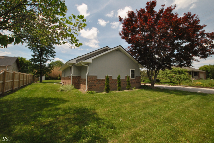 Listing Image 42