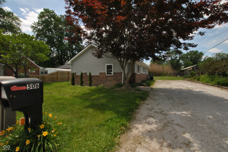 Listing Image 43