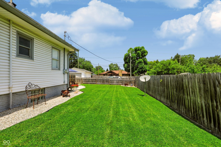 Listing Image 44