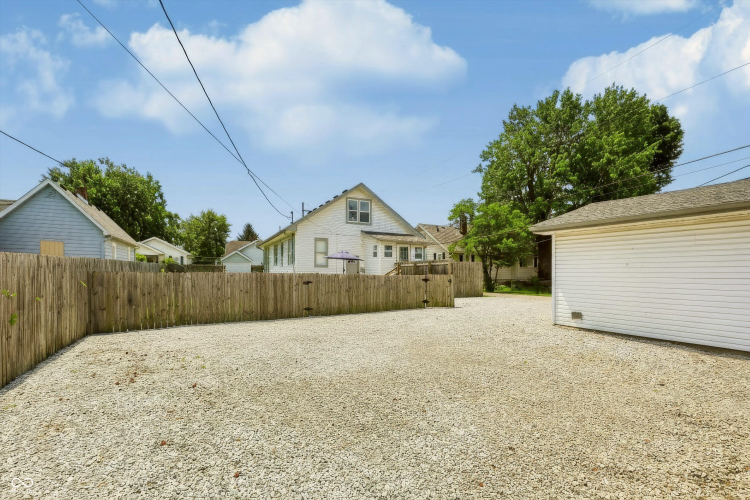 Listing Image 50