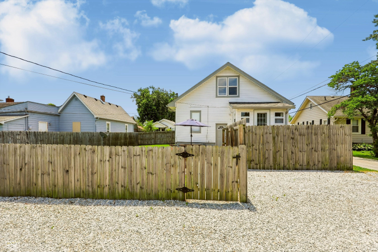 Listing Image 51