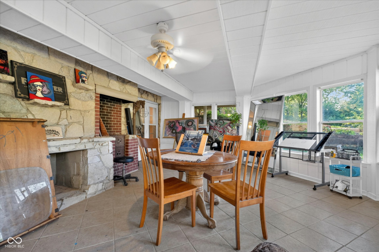 Listing Image 38