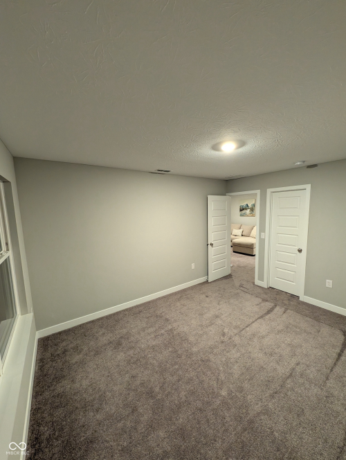Listing Image 28