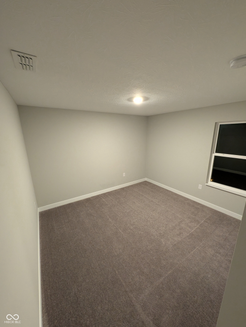 Listing Image 30