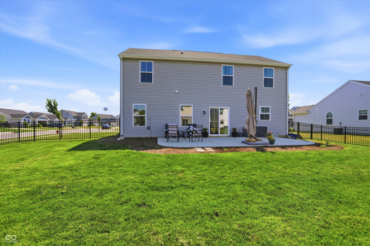 Listing Image 52