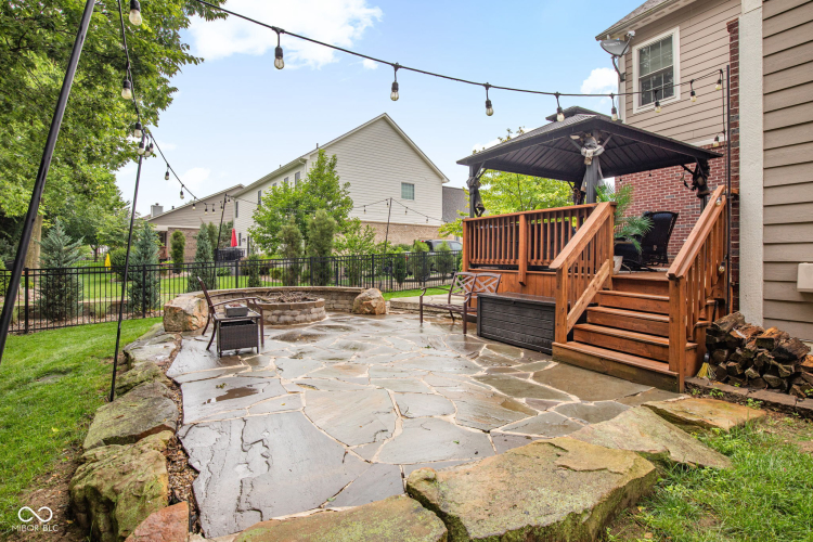 Listing Image 82
