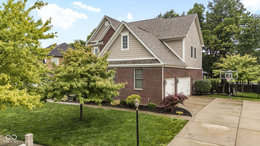 Listing Image 90
