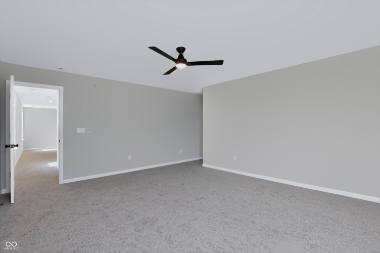 Listing Image 43