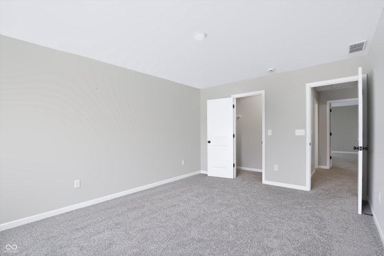 Listing Image 58
