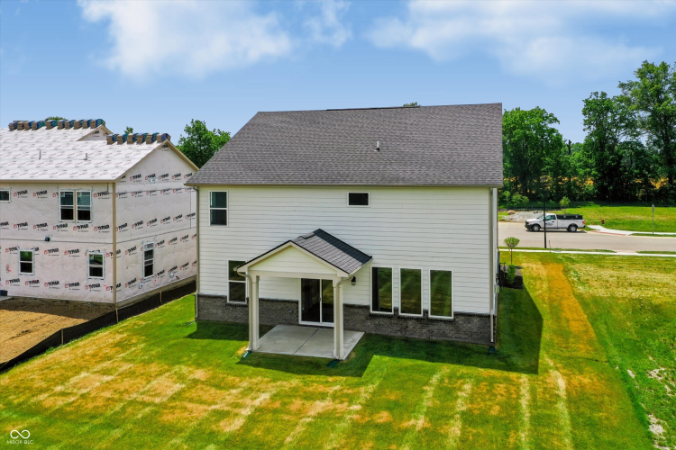 Listing Image 79