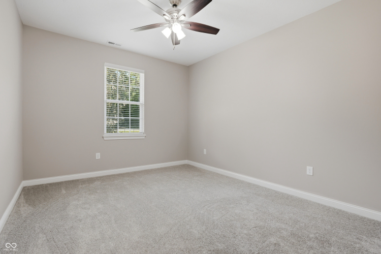 Listing Image 27