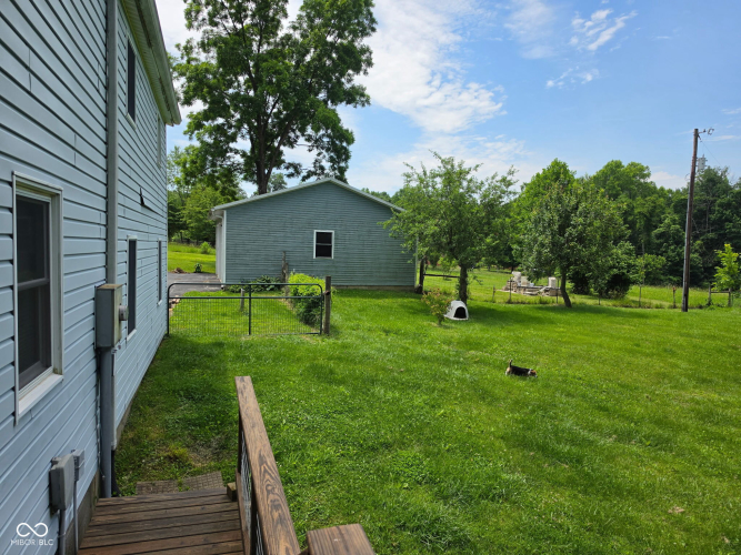 Listing Image 11
