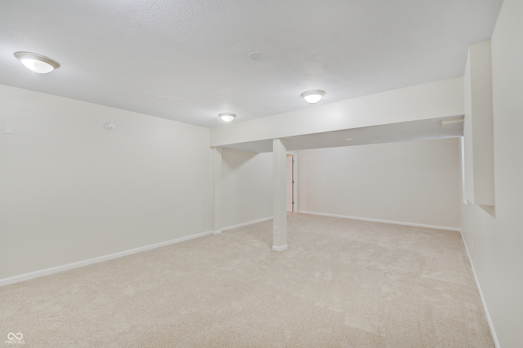Listing Image 39