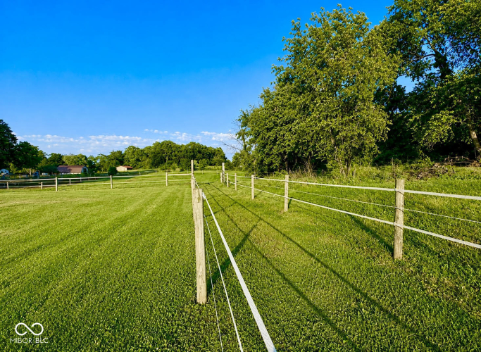 Listing Image 65