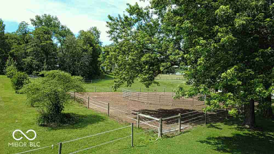 Listing Image 73