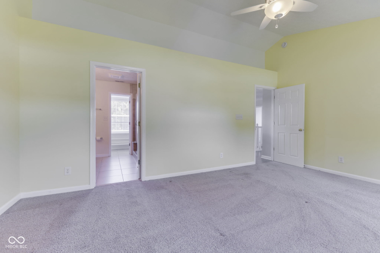 Listing Image 28