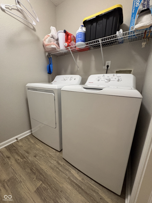 Listing Image 9