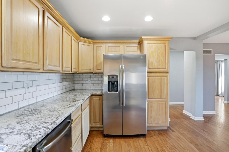 Listing Image 22