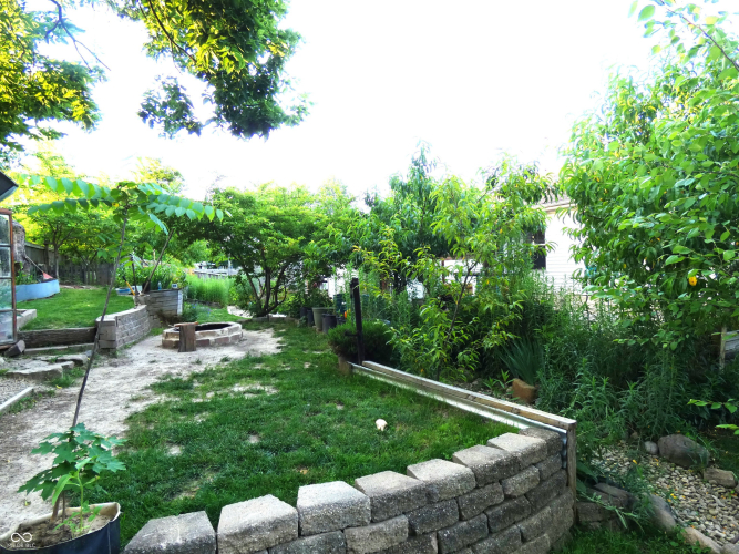 Listing Image 16