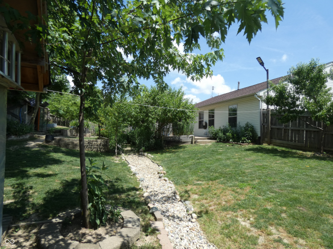 Listing Image 23
