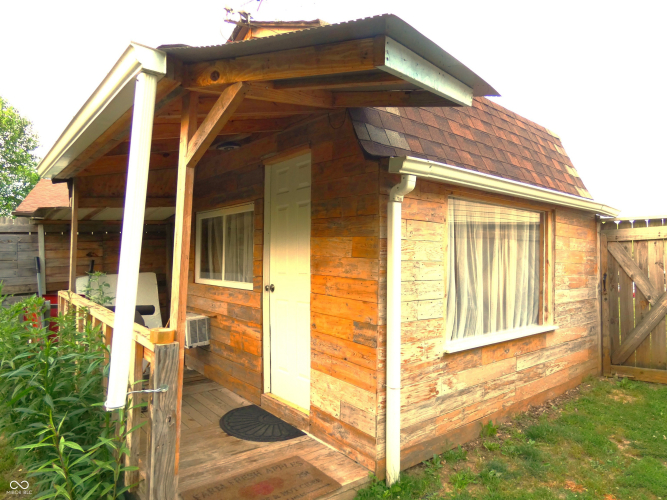 Listing Image 7