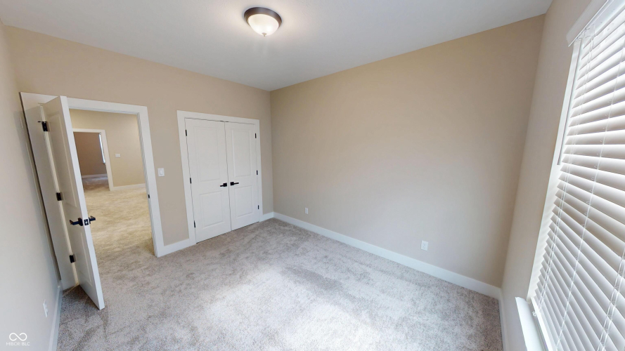 Listing Image 42
