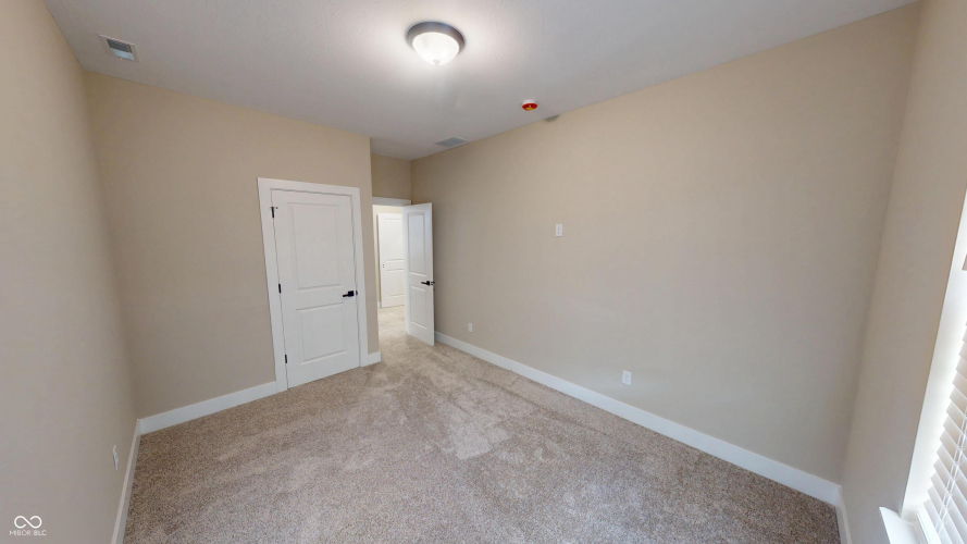 Listing Image 48