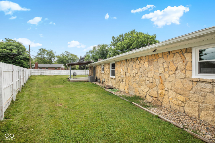 Listing Image 33
