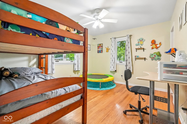 Listing Image 21