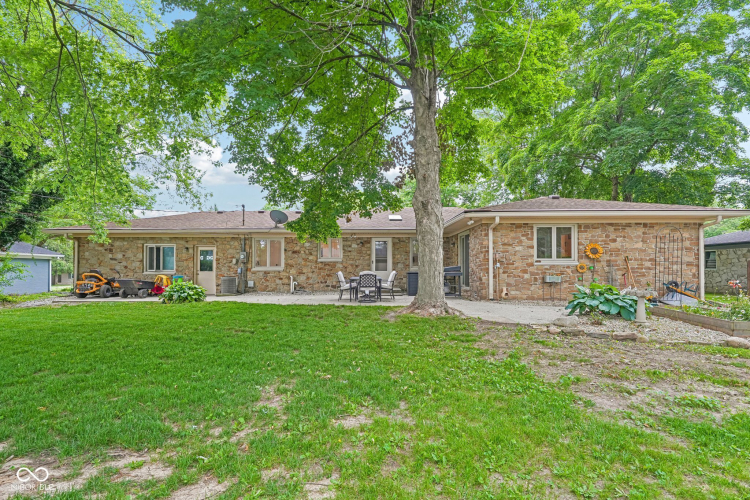Listing Image 44