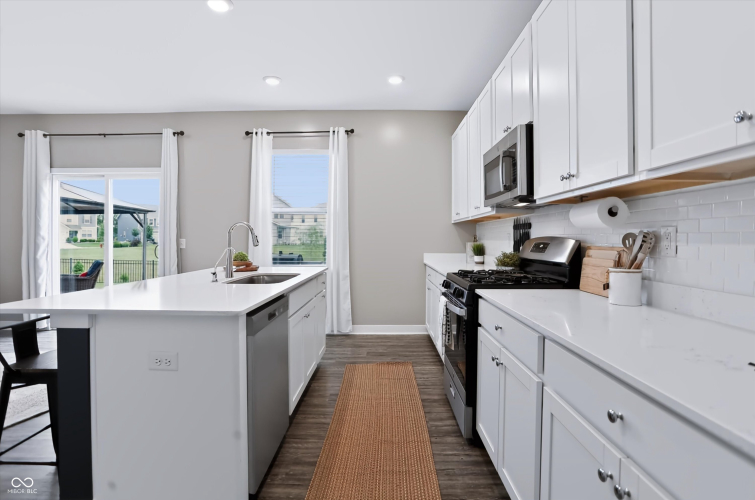 Listing Image 13