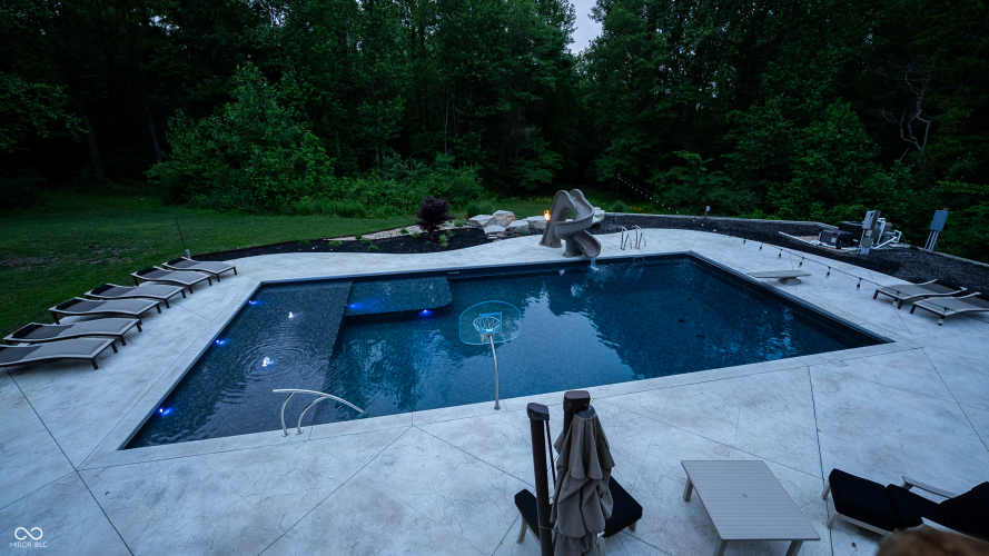 Listing Image 53