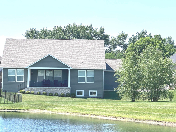 Listing Image 6