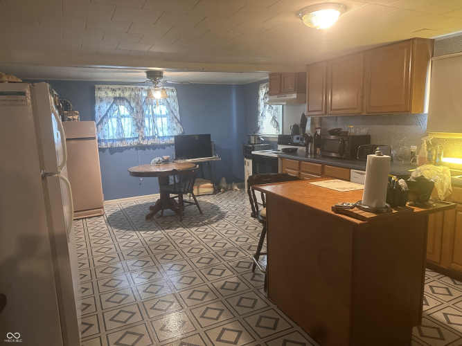 Listing Image 15