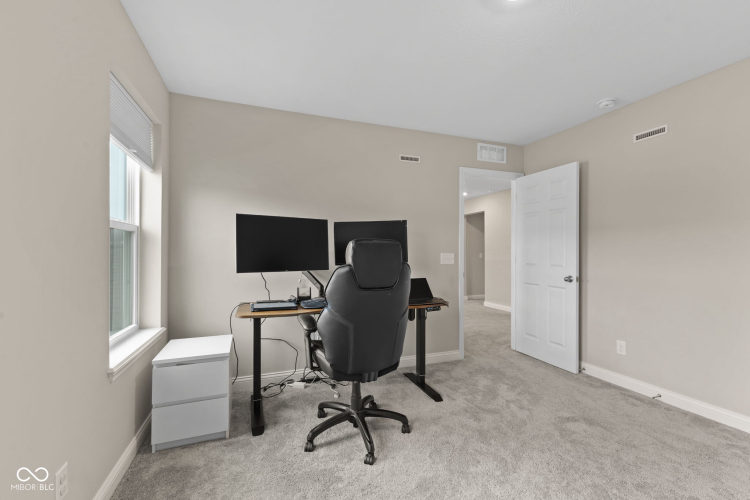 Listing Image 27