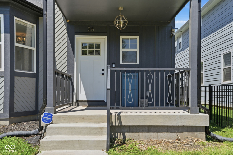 Listing Image 3