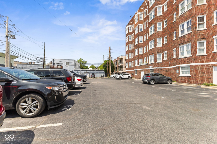 Listing Image 20