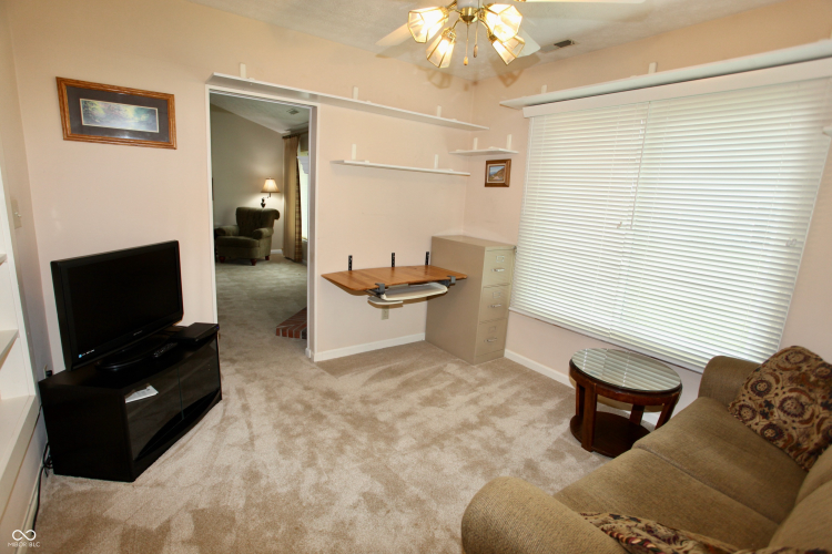 Listing Image 20