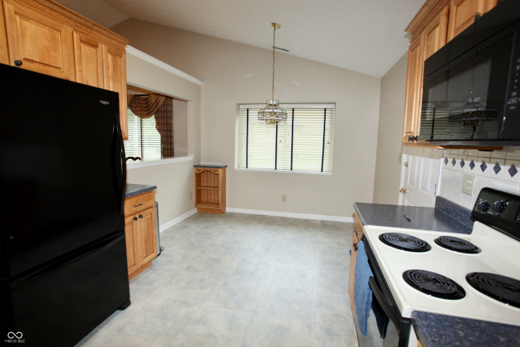 Listing Image 52