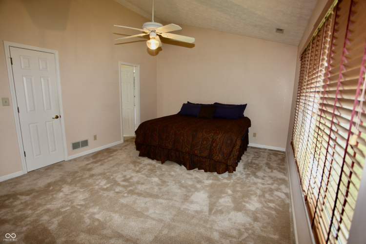 Listing Image 59