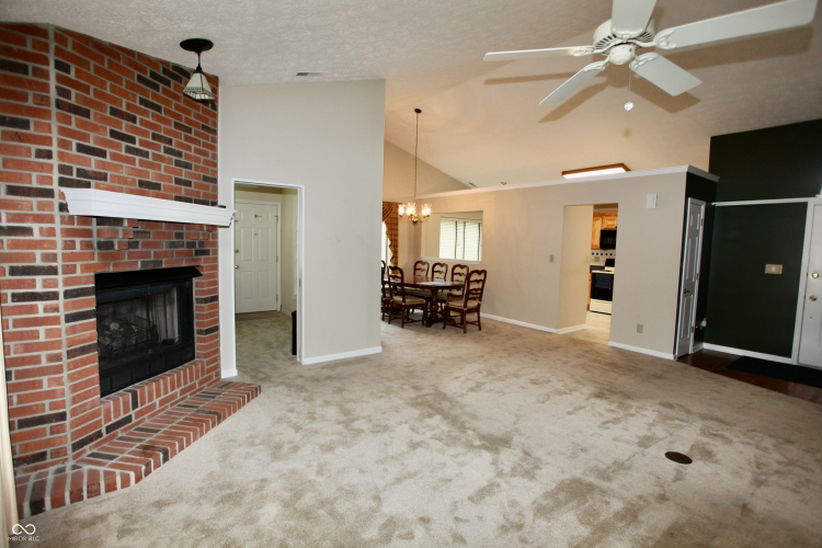 Listing Image 77