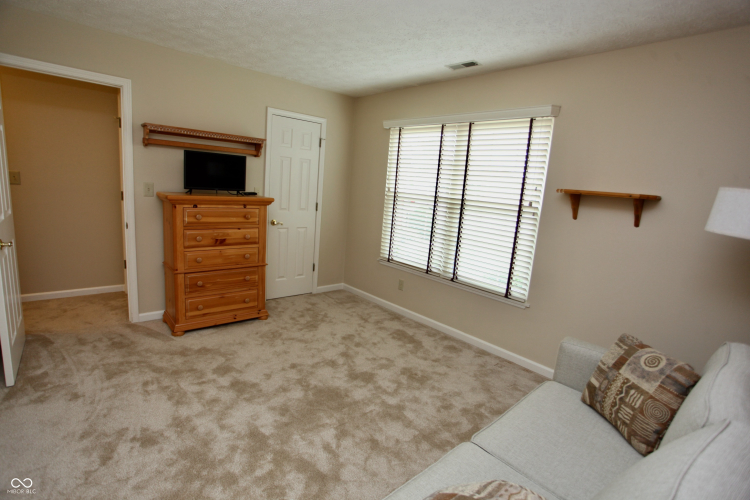 Listing Image 81