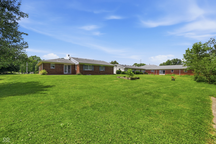 Listing Image 24