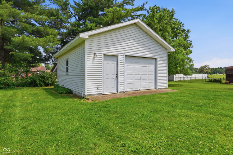 Listing Image 27
