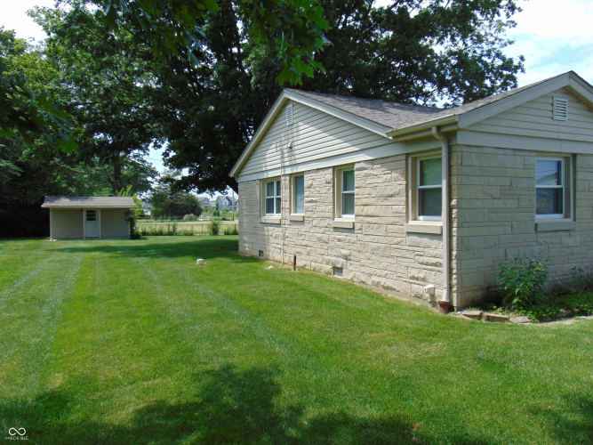 Listing Image 28
