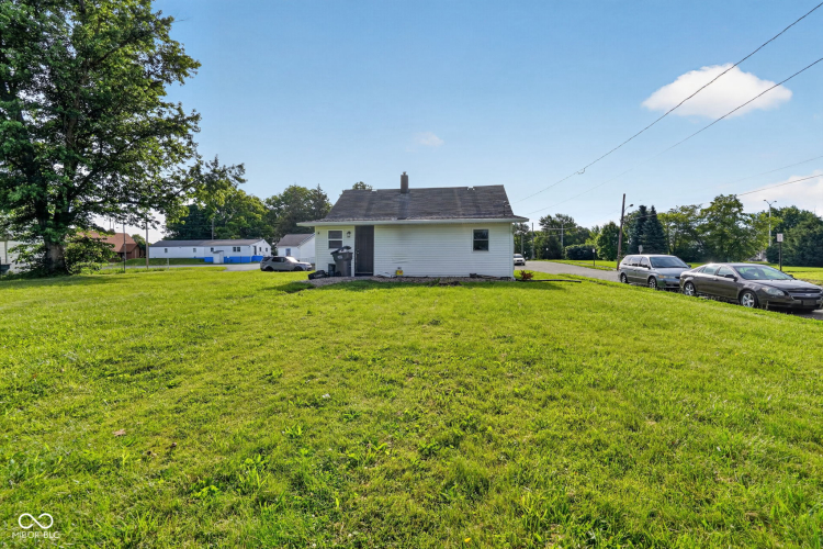 Listing Image 23