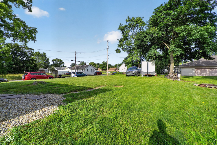 Listing Image 24