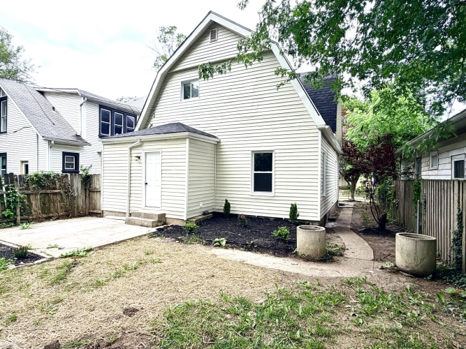 Listing Image 20